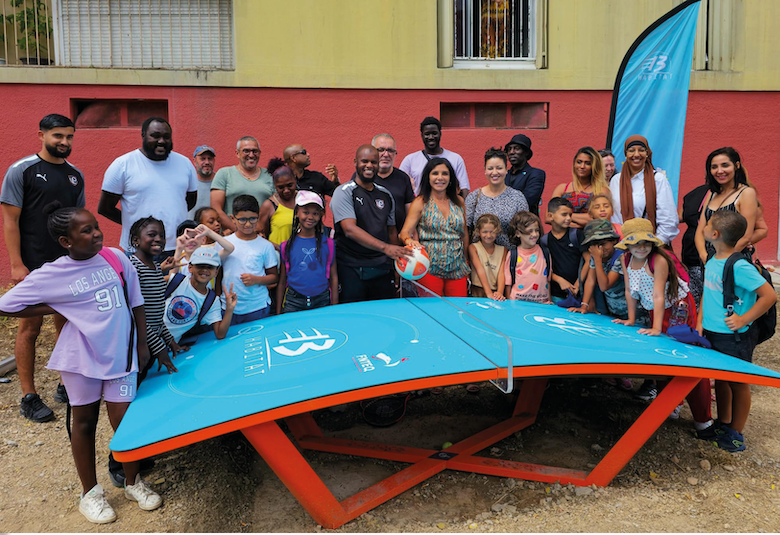 Teqball et breakdance pour se divertir et fraterniser