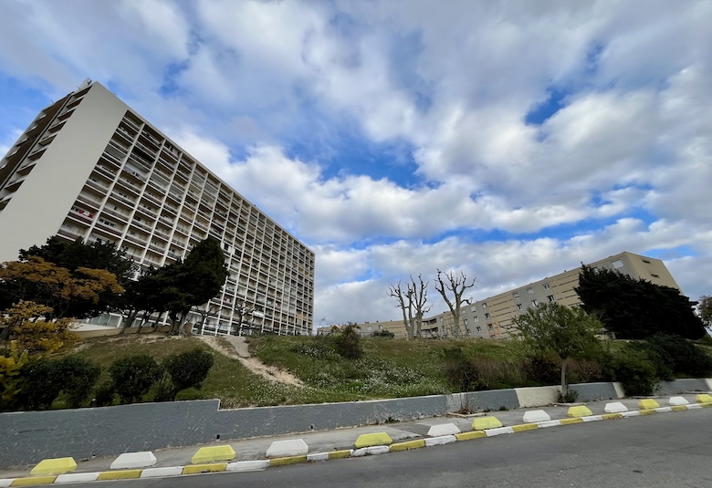 La réhabilitation des Aygalades présentée aux locataires en pied d’immeuble