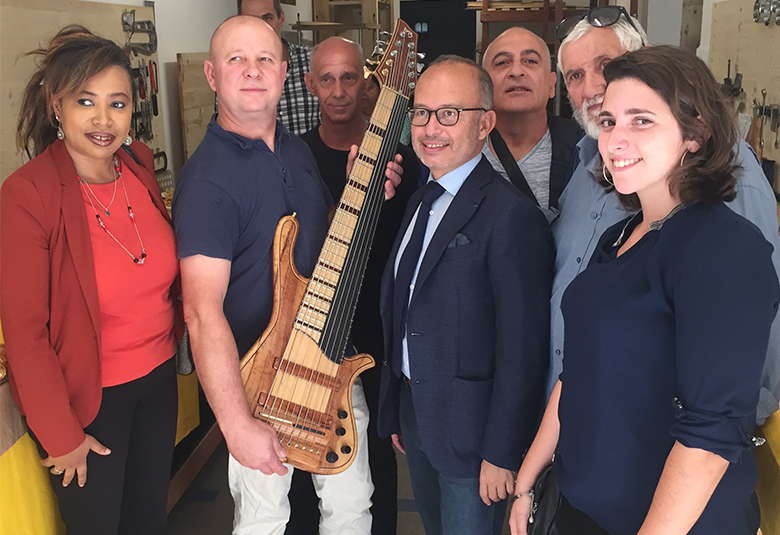 Un atelier de lutherie aux Aygalades