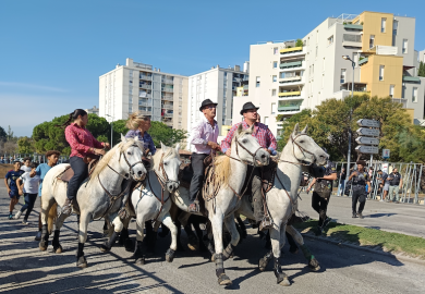 Les traditions camarguaises déboulent à Barriol !